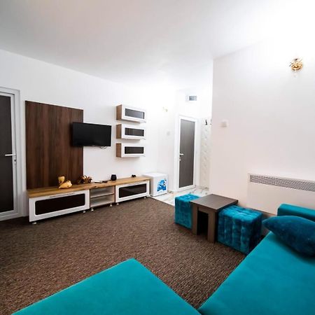 Danube Home Ostrovu Corbului Dış mekan fotoğraf