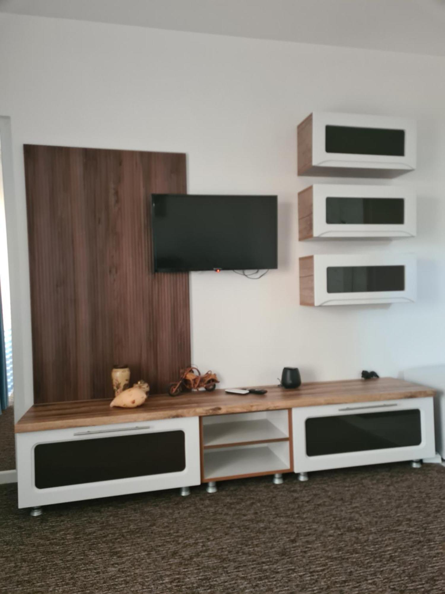 Danube Home Ostrovu Corbului Dış mekan fotoğraf