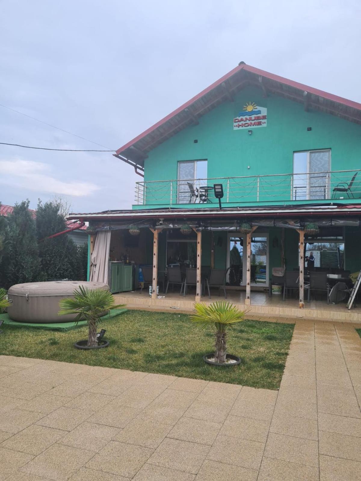 Danube Home Ostrovu Corbului Dış mekan fotoğraf