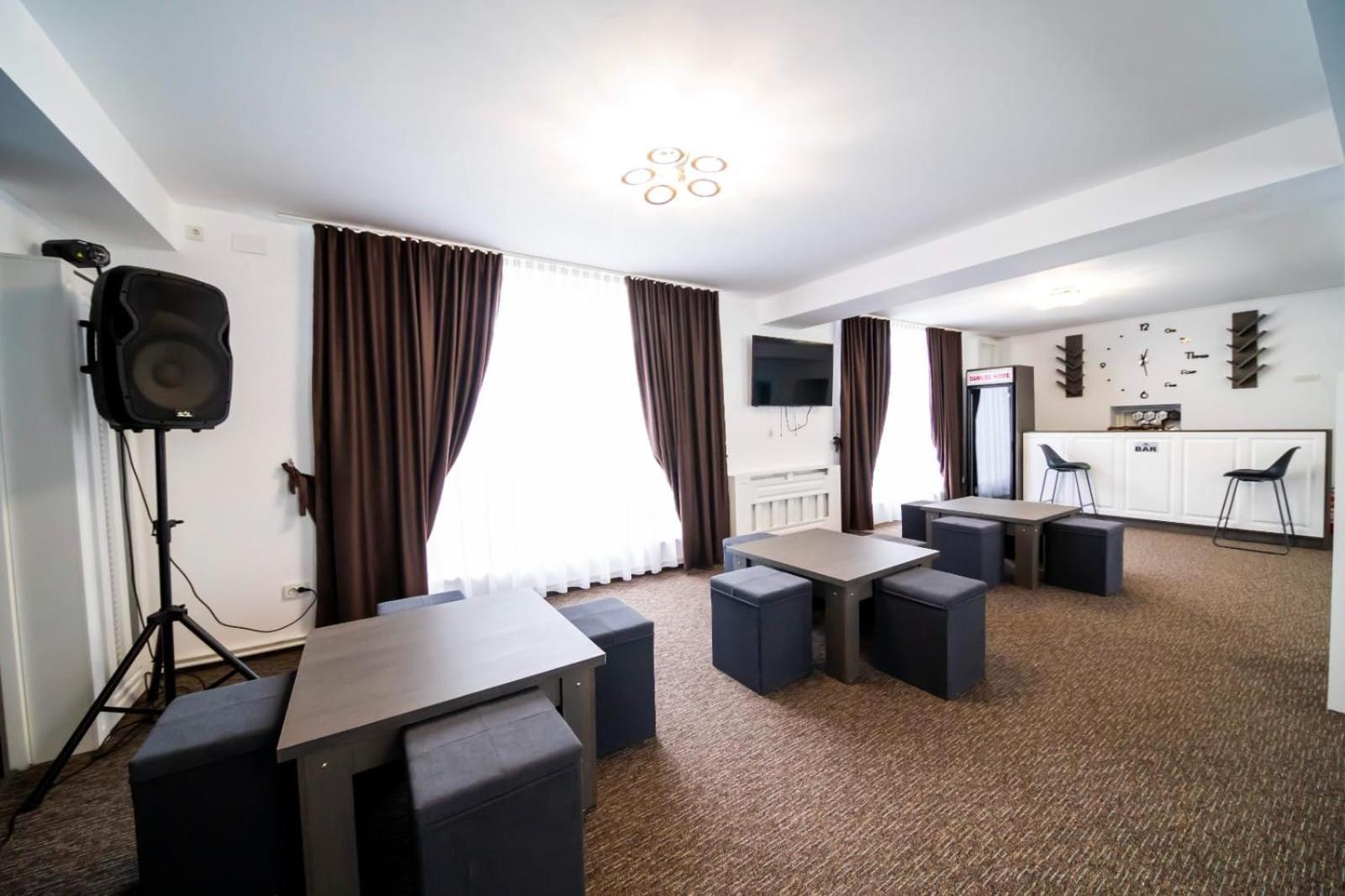 Danube Home Ostrovu Corbului Dış mekan fotoğraf